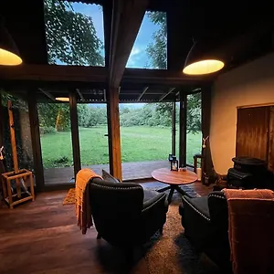 Lynbrook Haybarn, Hot Tub And Outdoor Kitchen, New Forest , Ringwood United Kingdom