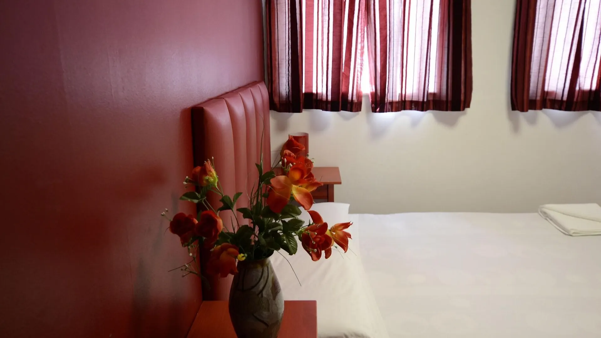 **  Park Hotel Ilford Regno Unito
